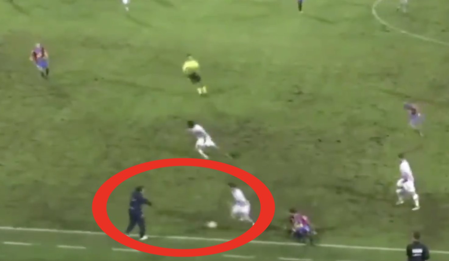 Watch Italian Coach Tackles Player To Stop Counterattack